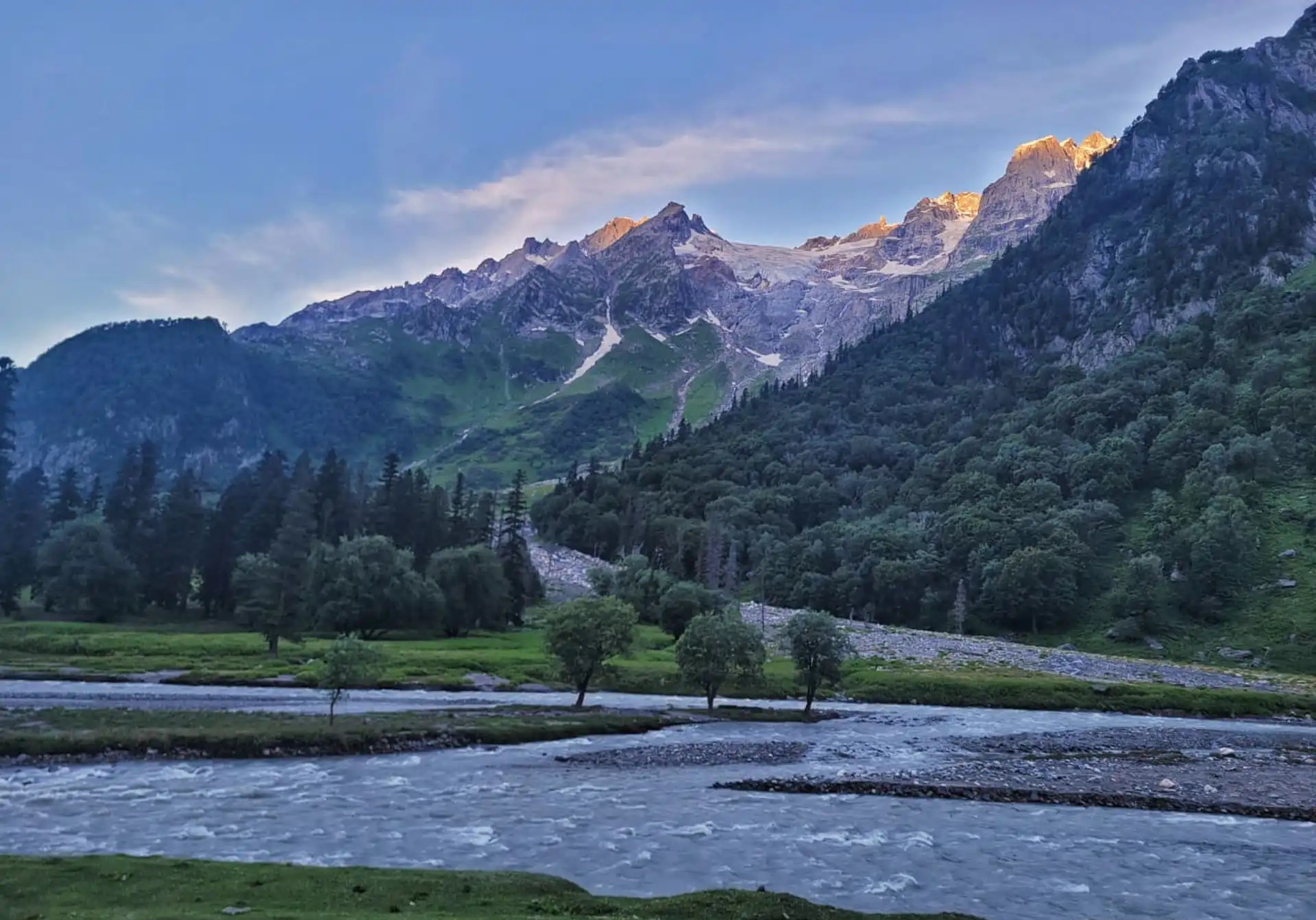 Why is Pin Bhaba Pass Trek the ultimate adventure for trekkers
